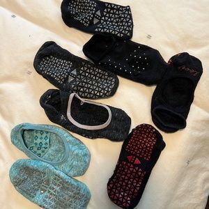 Set of FOUR tavi noir grip socks pilates socks